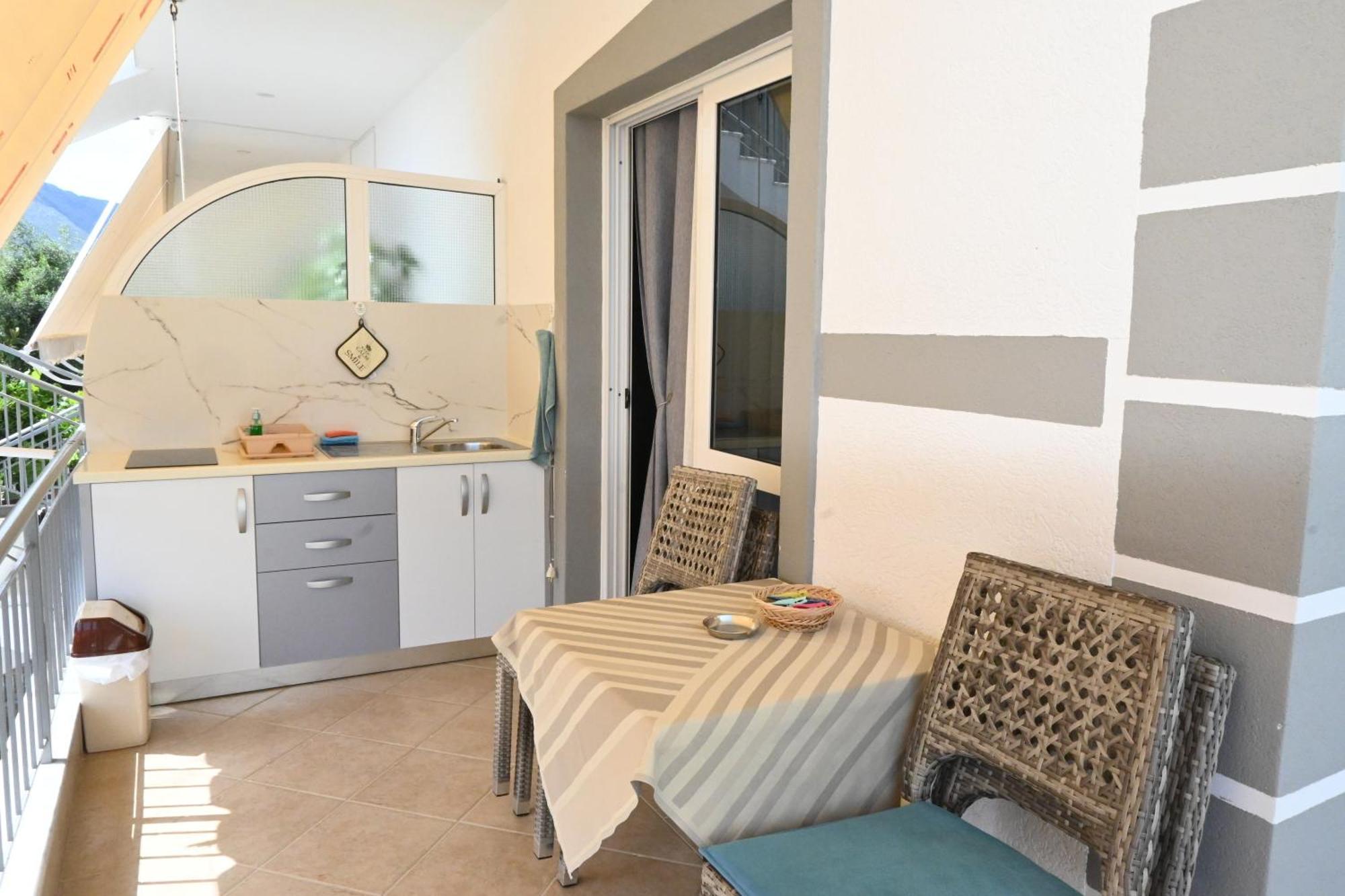 Bella Vista Apartment Borsh Exterior photo